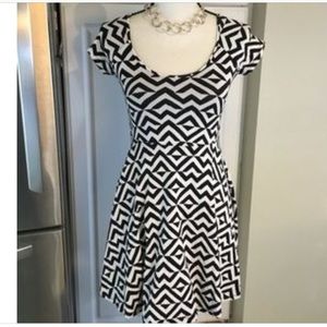 UNIVERSALLY FLATTERING Open Back Skater Dress XS